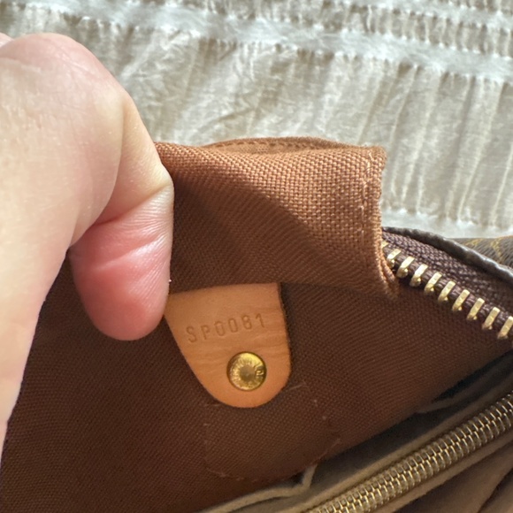 Louis Vuitton Speedy 25 - Picture 10 of 11